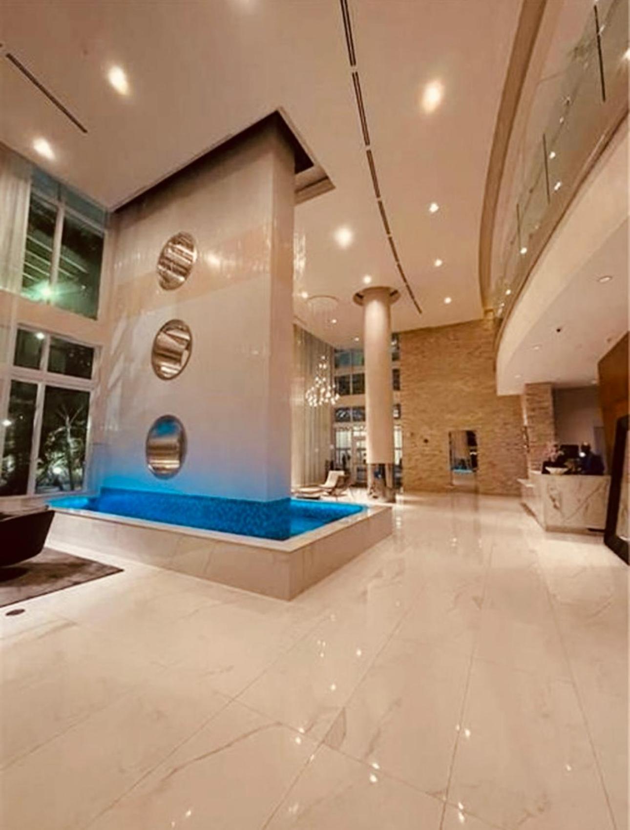 2 Story Loft Downtown Miami Apartment Exterior photo